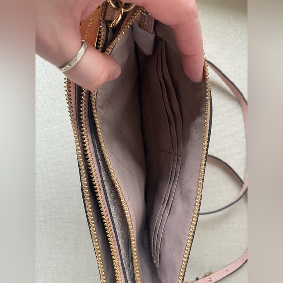 Michael Kors Bag - Picture 7 of 11